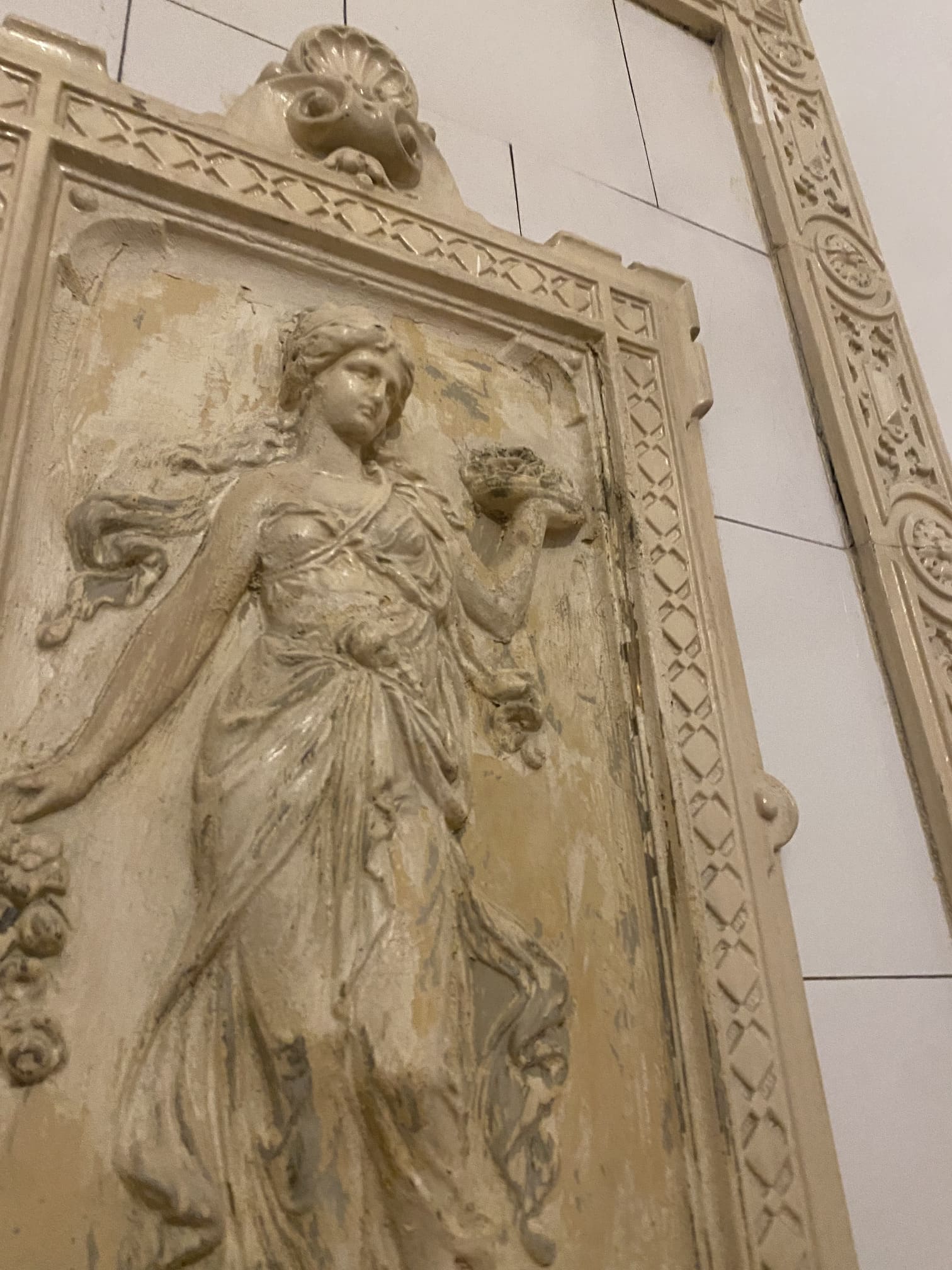 Difenbagstgrasse - renovation old apartment